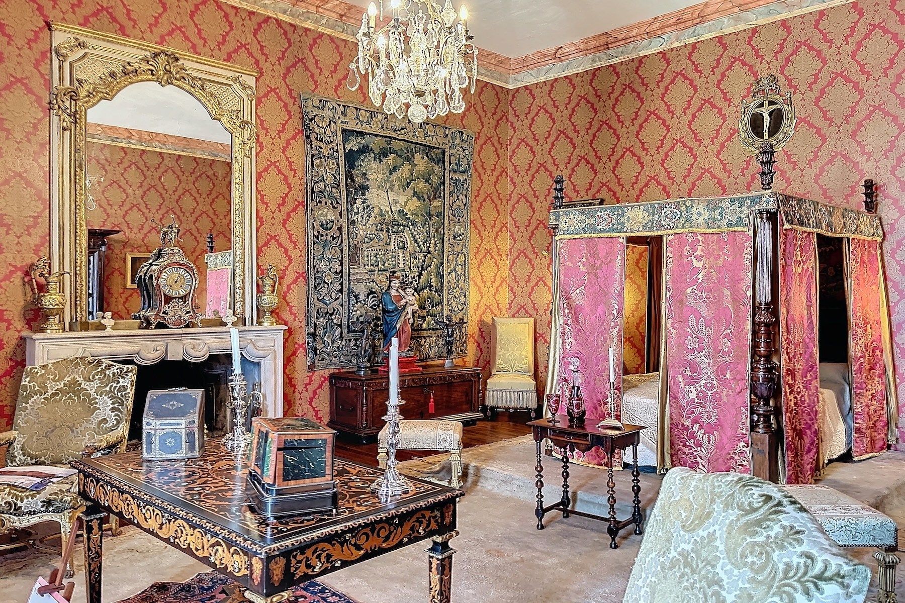 castle 20 Rooms for sale on FORCALQUIER (04300)