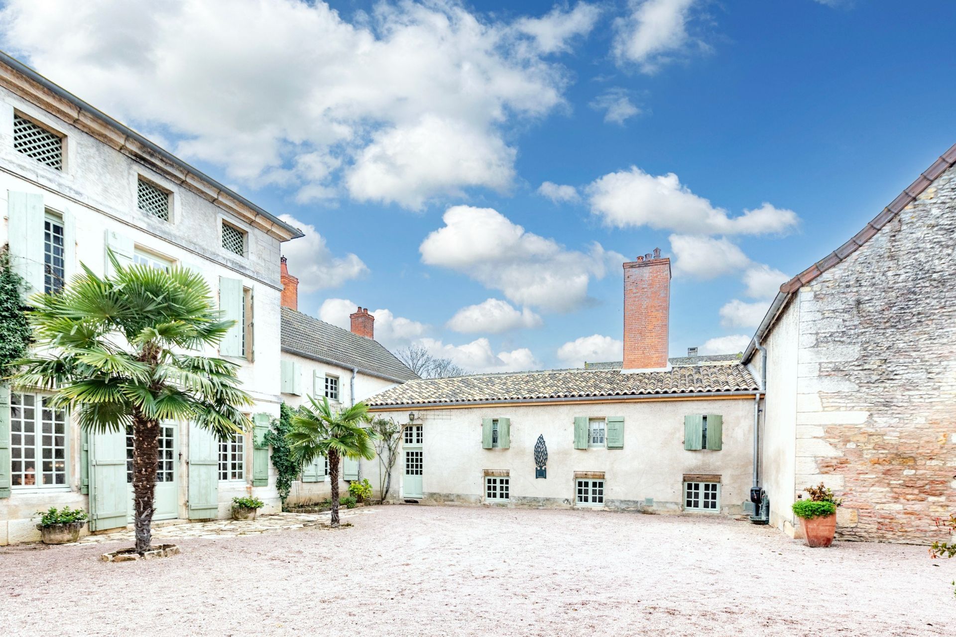 propriété de luxe 15 Pièces en vente sur GIVRY (71640)