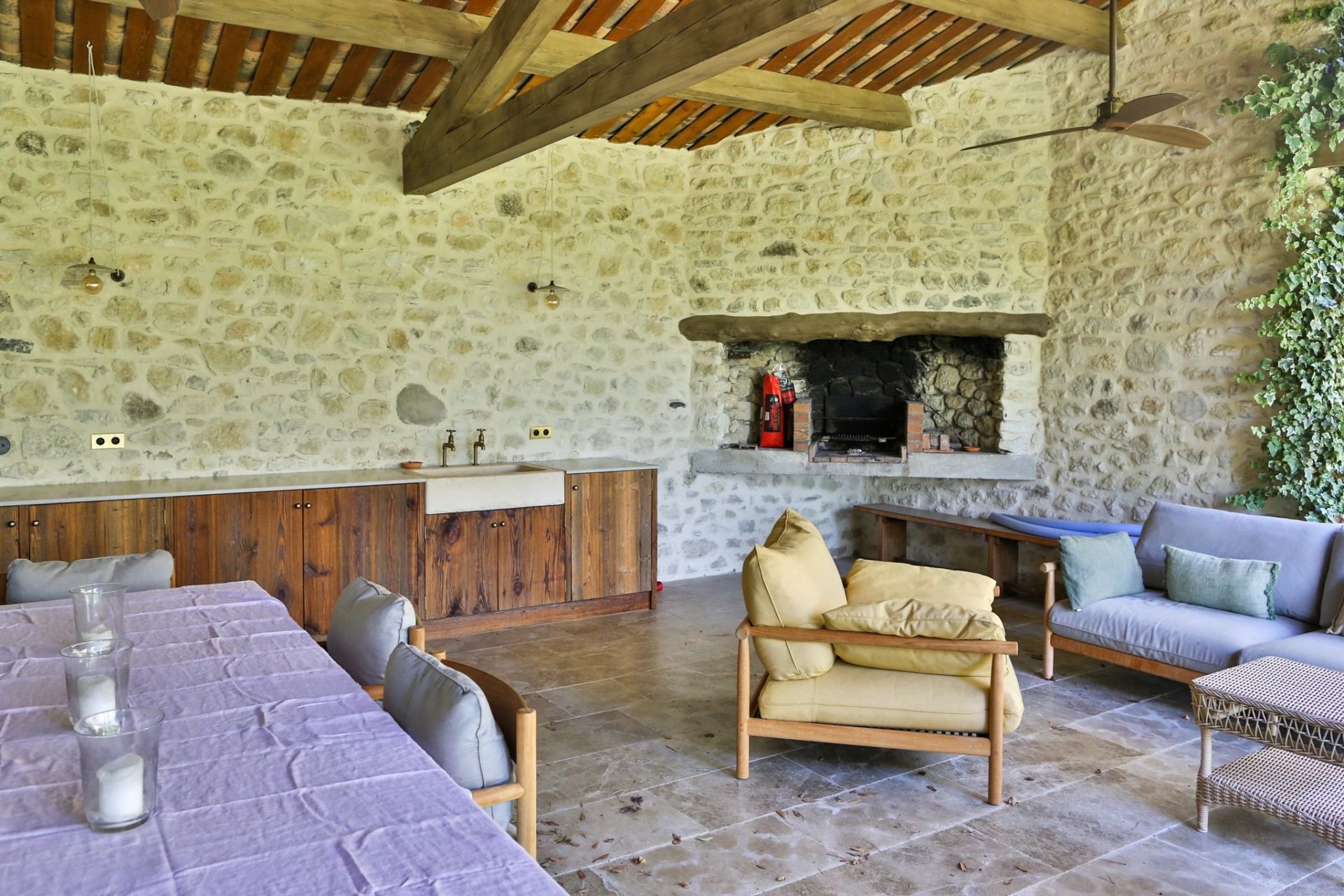 maison de luxe 12 Pièces en vente sur MORMOIRON (84570)