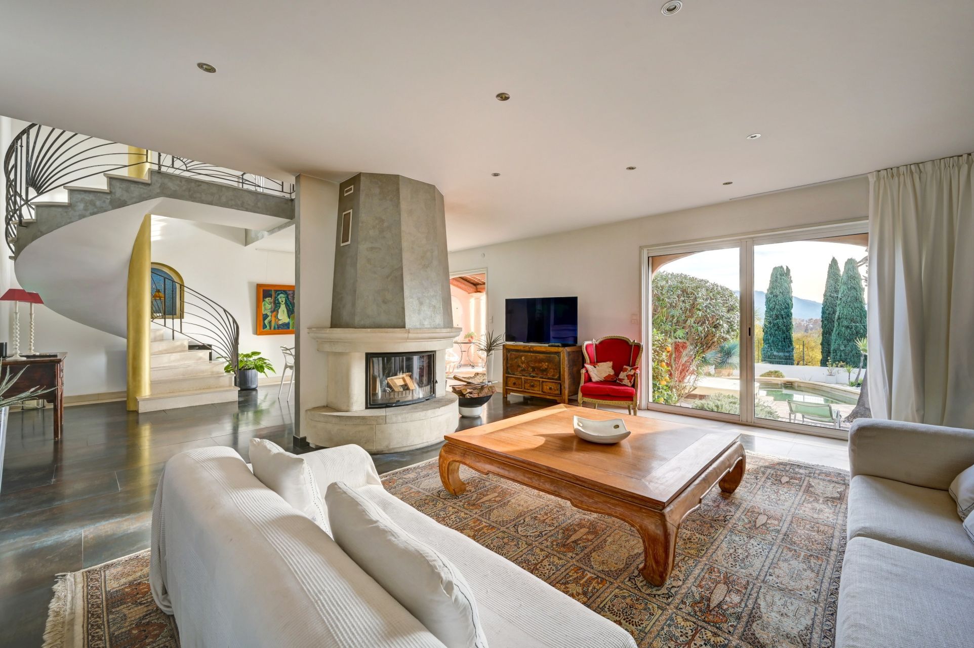 luxury house 5 Rooms for sale on MARSEILLE (13012)