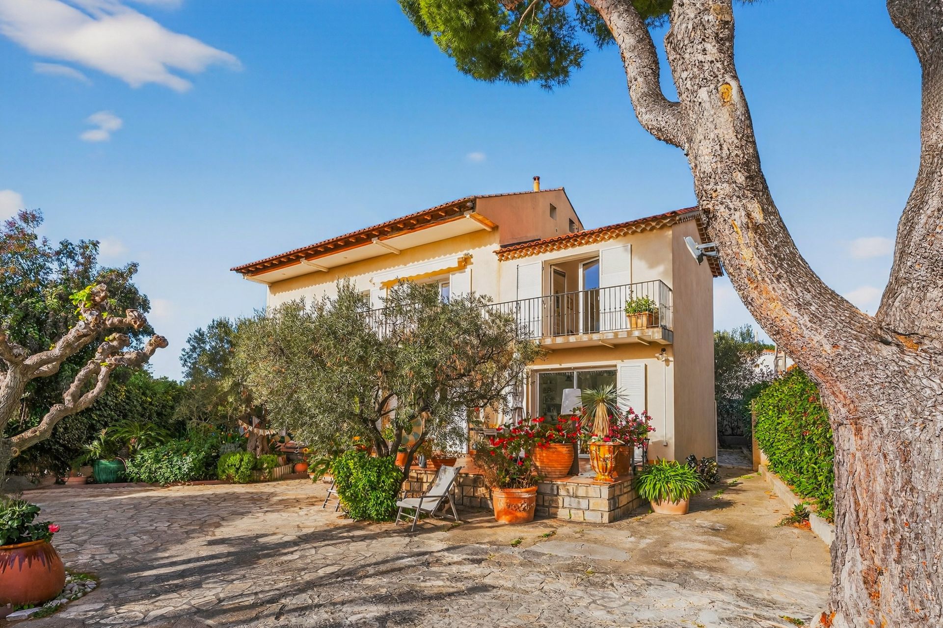 maison de luxe 9 Pièces en vente sur BANDOL (83150)