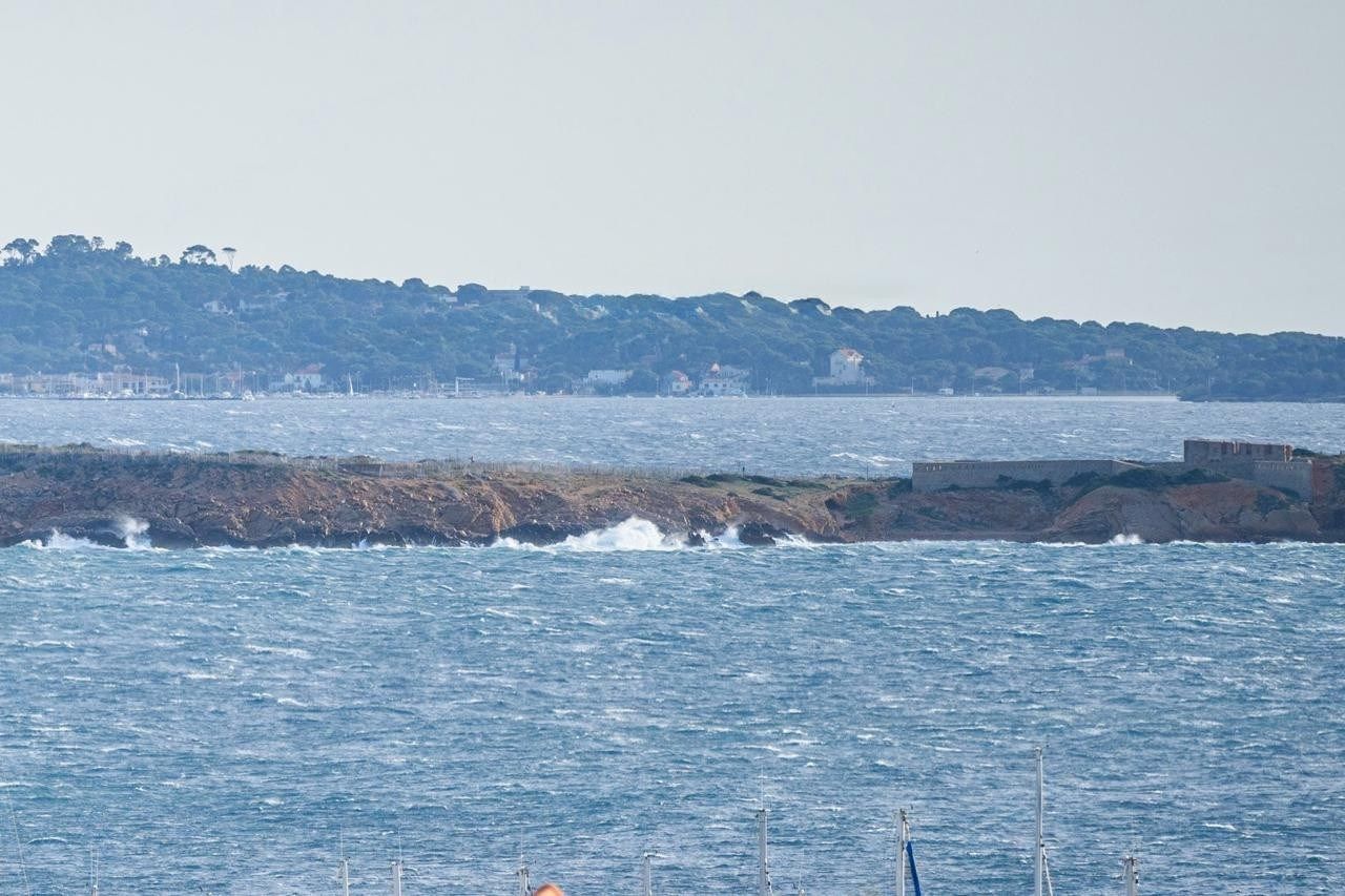 maison de luxe 9 Pièces en vente sur BANDOL (83150)