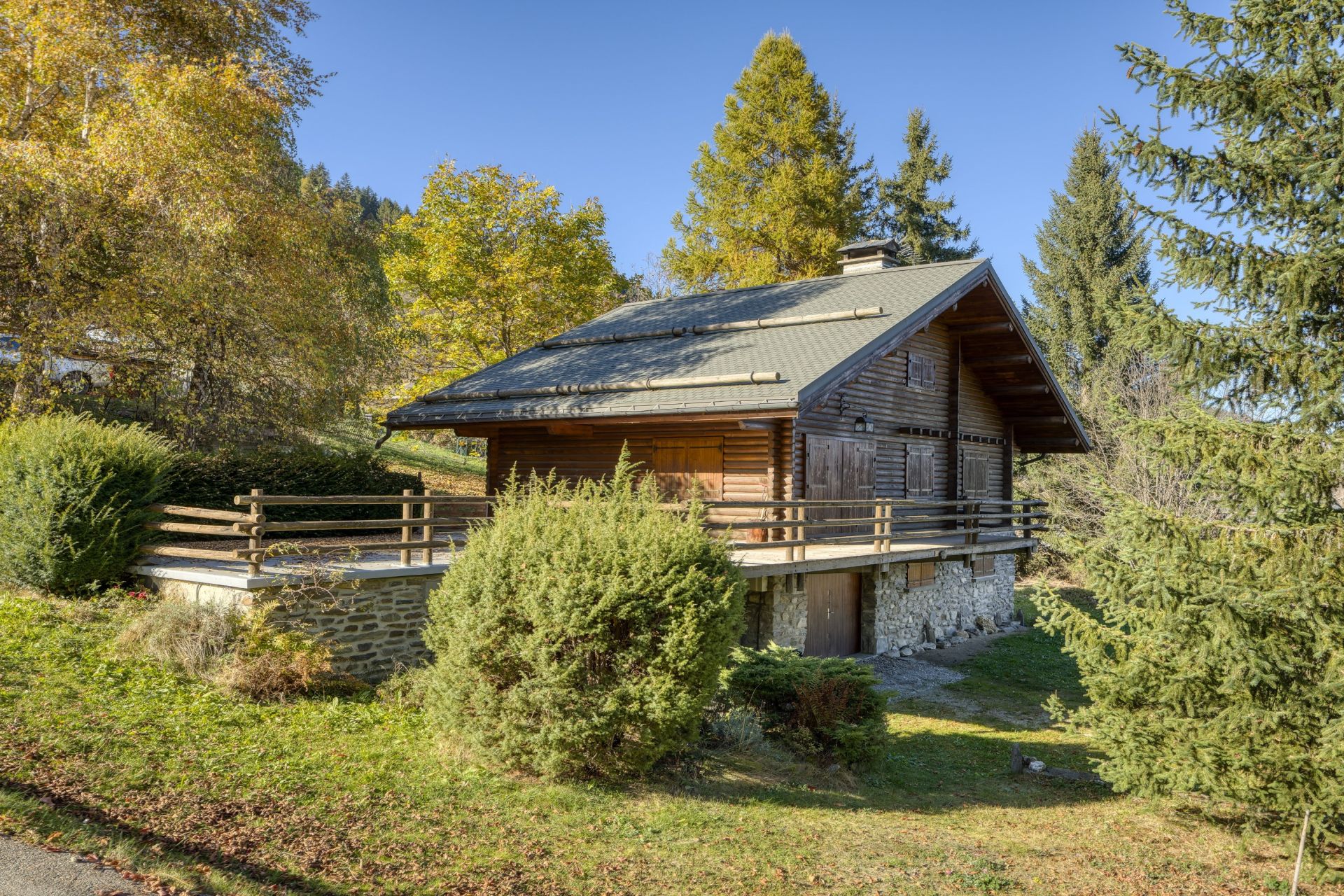 luxury chalet 6 Rooms for sale on MERIBEL LES ALLUES (73550)