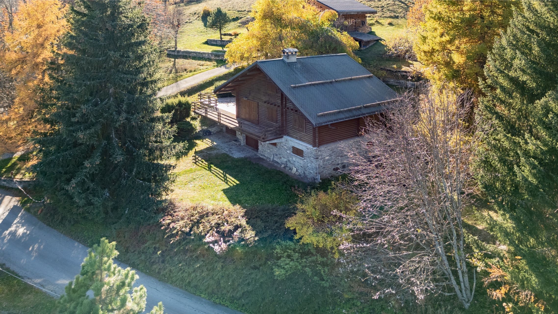luxury chalet 6 Rooms for sale on MERIBEL LES ALLUES (73550)