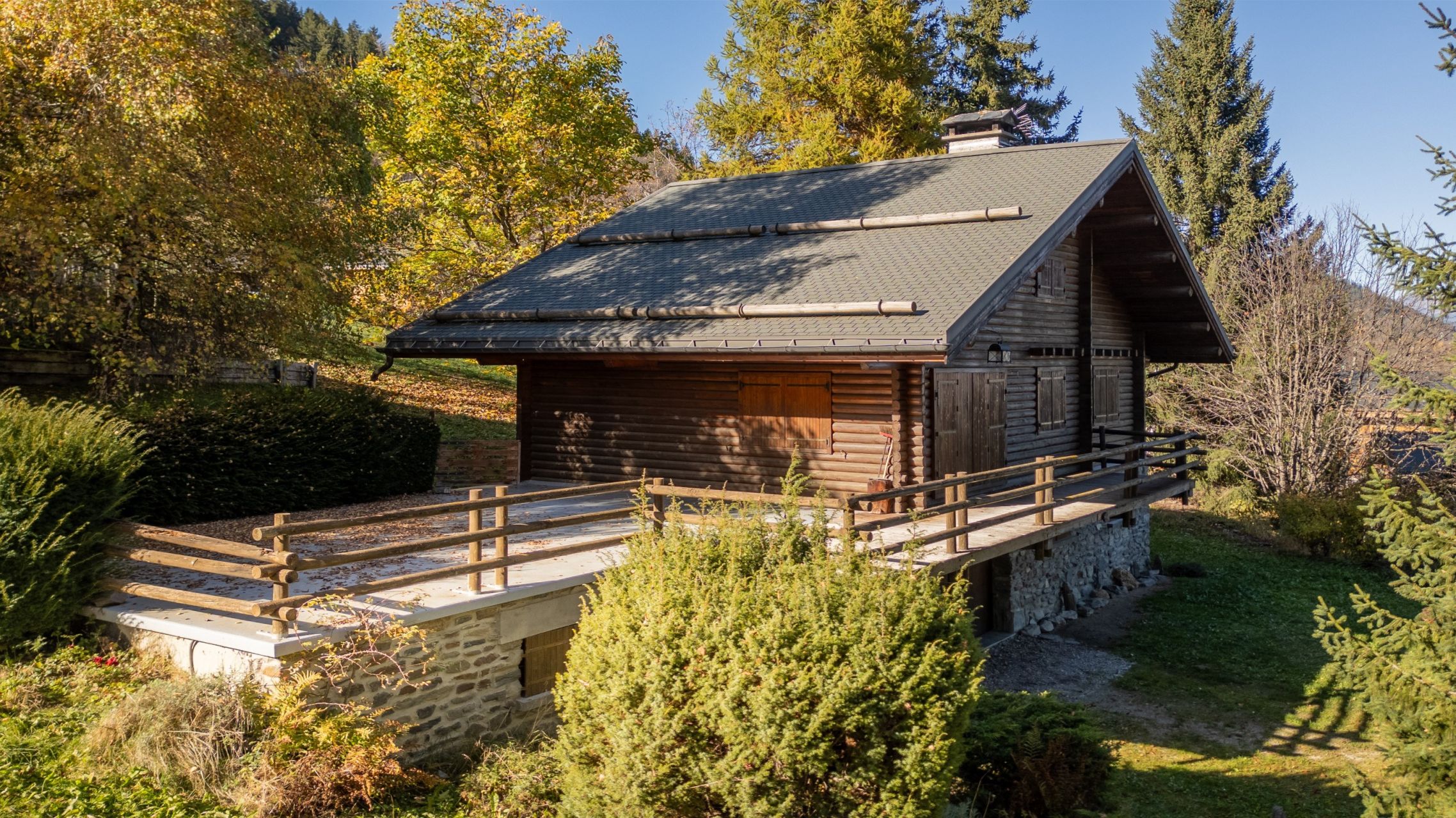 luxury chalet 6 Rooms for sale on MERIBEL LES ALLUES (73550)