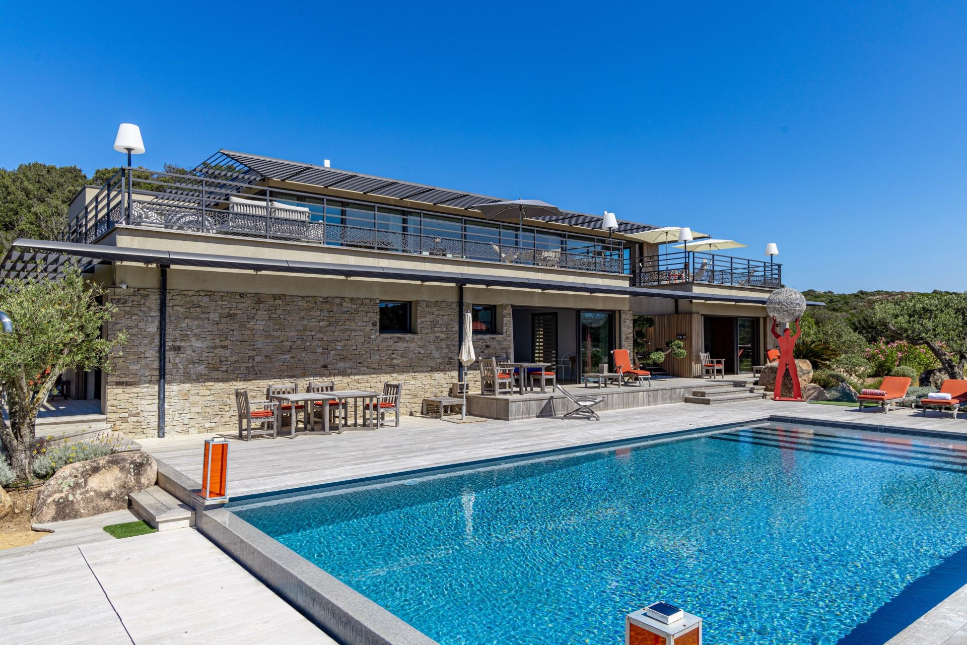 villa de luxe 7 Pièces en location saisonnière sur BONIFACIO (20169)
