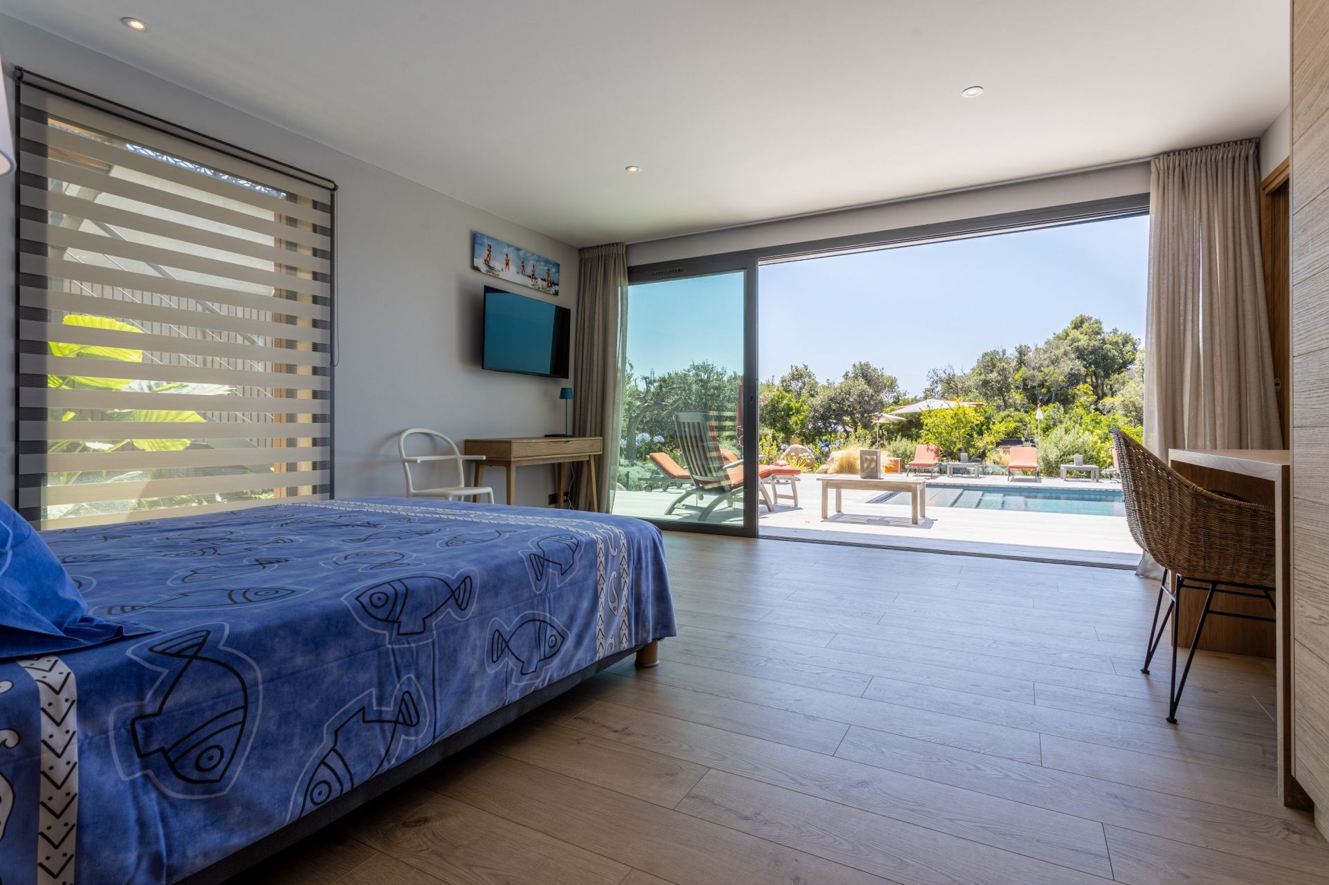 luxury villa 7 Rooms for seasonal rent on BONIFACIO (20169)