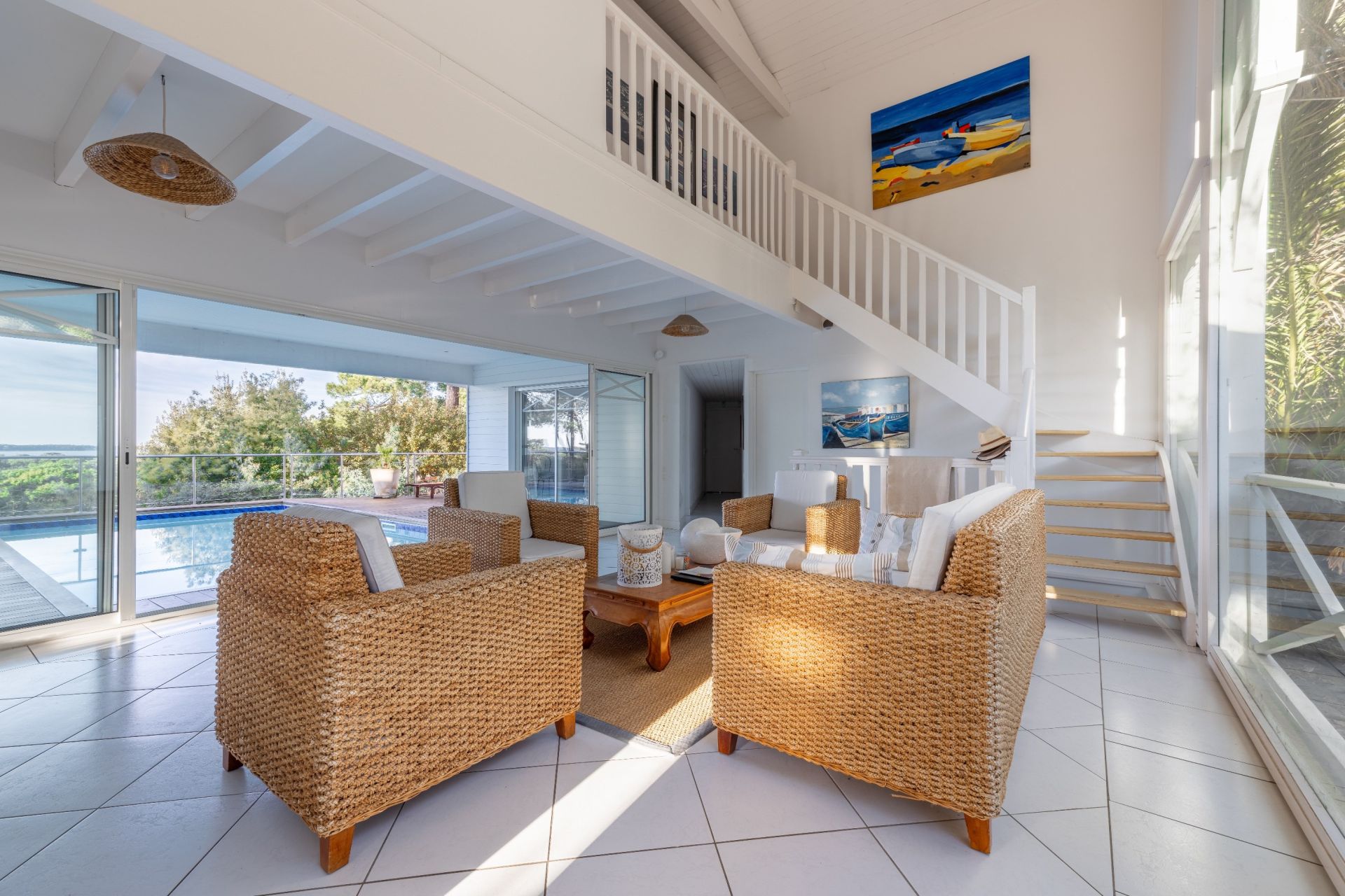 luxury house 9 Rooms for sale on PYLA SUR MER (33115)
