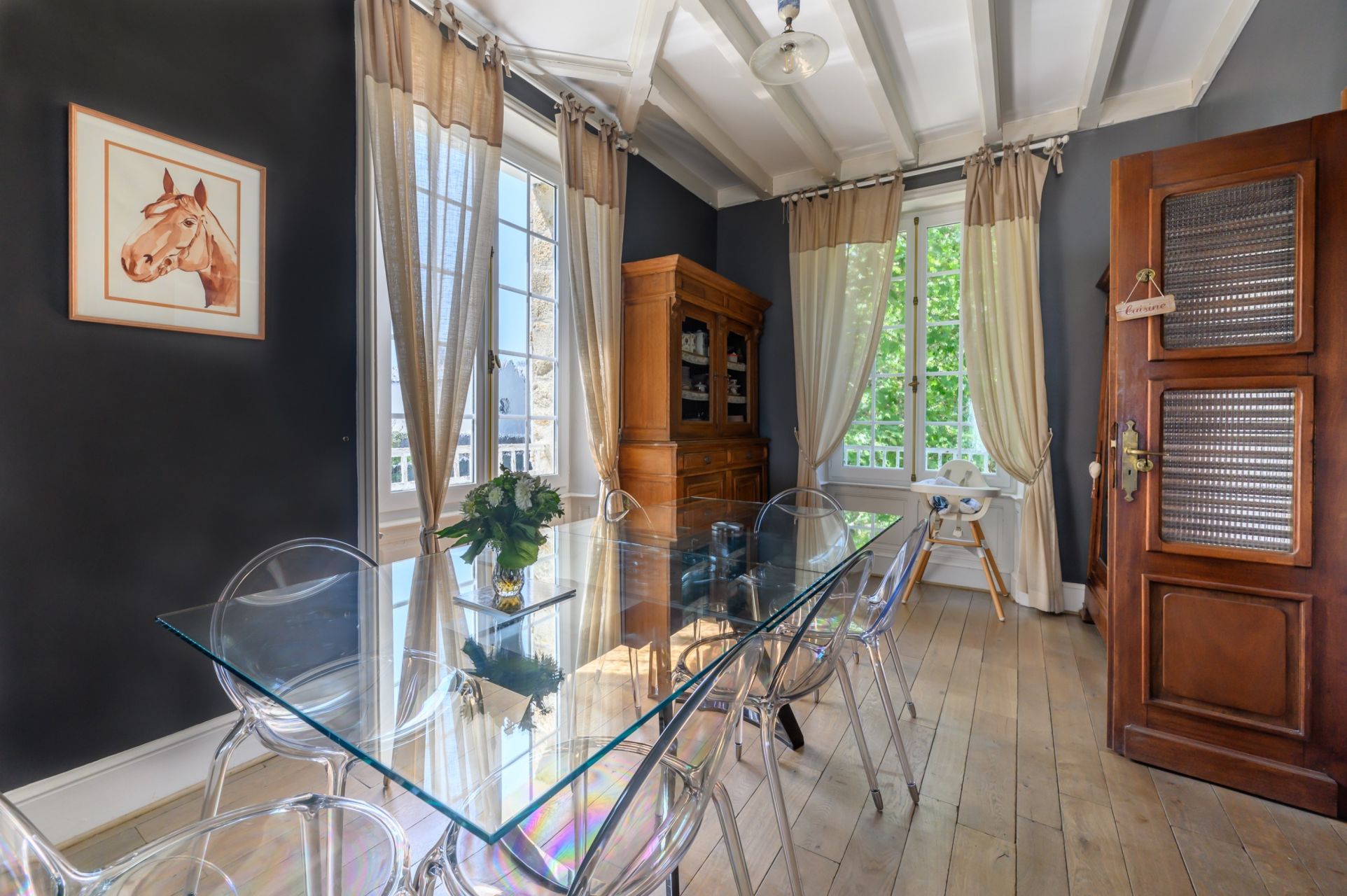 luxury house 8 Rooms for sale on LARMOR PLAGE (56260)