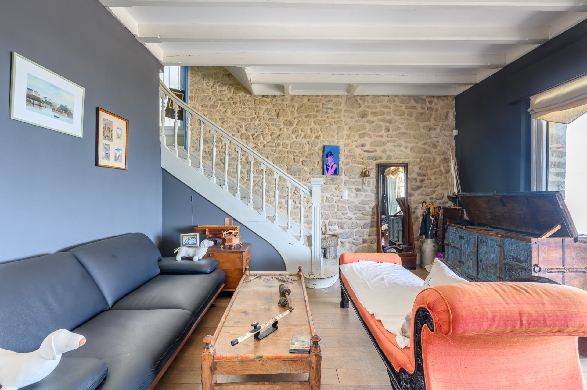 luxury house 8 Rooms for sale on LARMOR PLAGE (56260)
