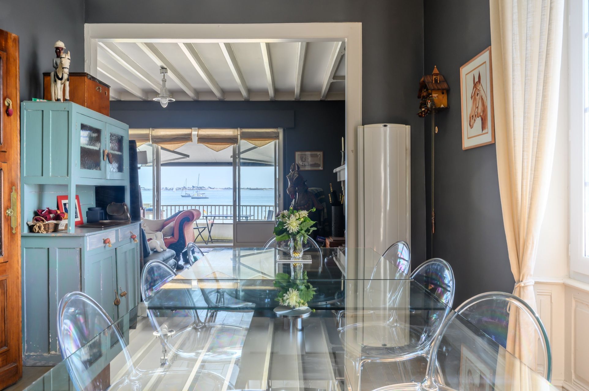 luxury house 8 Rooms for sale on LARMOR PLAGE (56260)