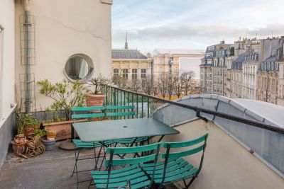 Sale Luxury apartment Paris 1 3 Rooms 69.07 m²