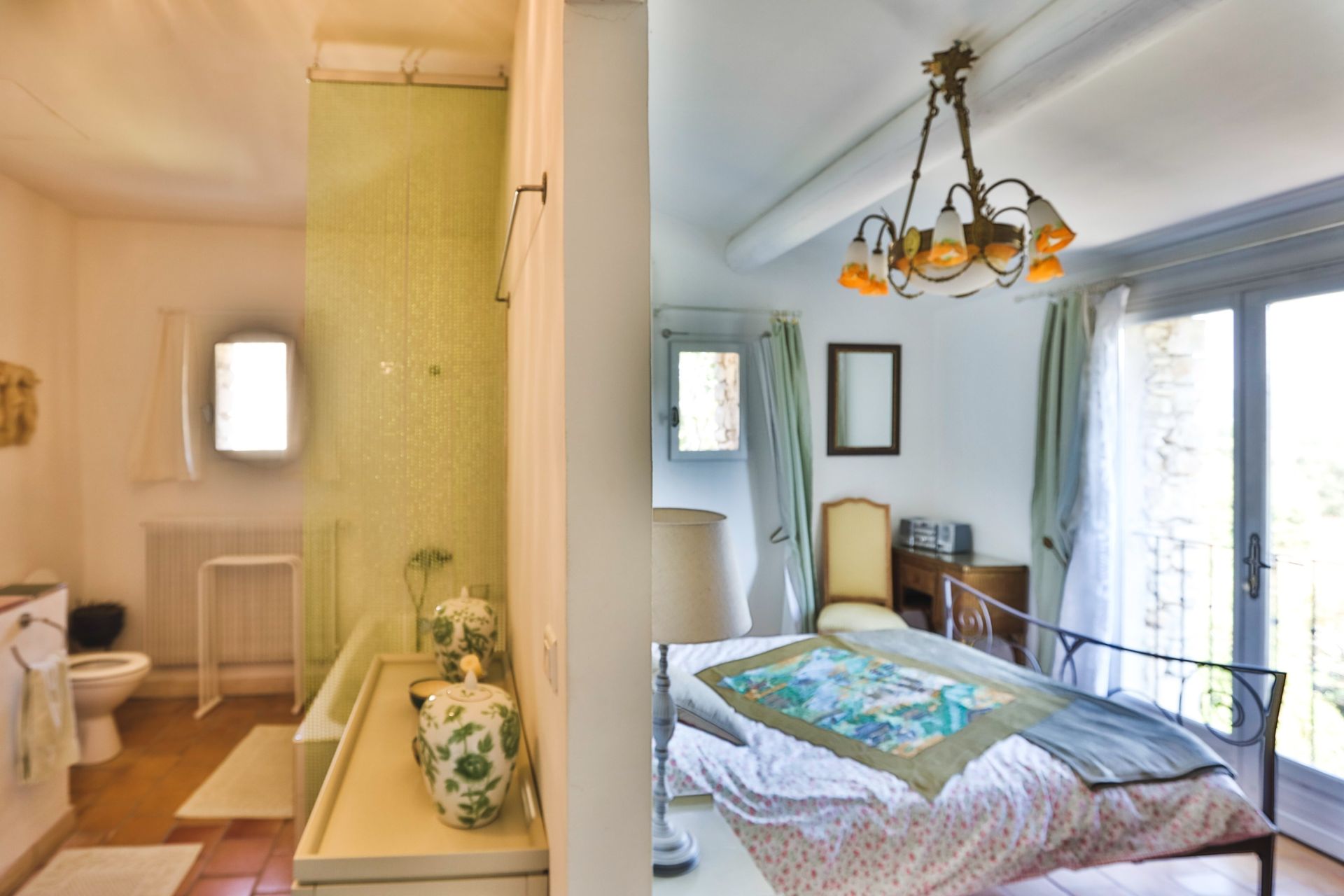 luxury house 20 Rooms for sale on VIENS (84750)