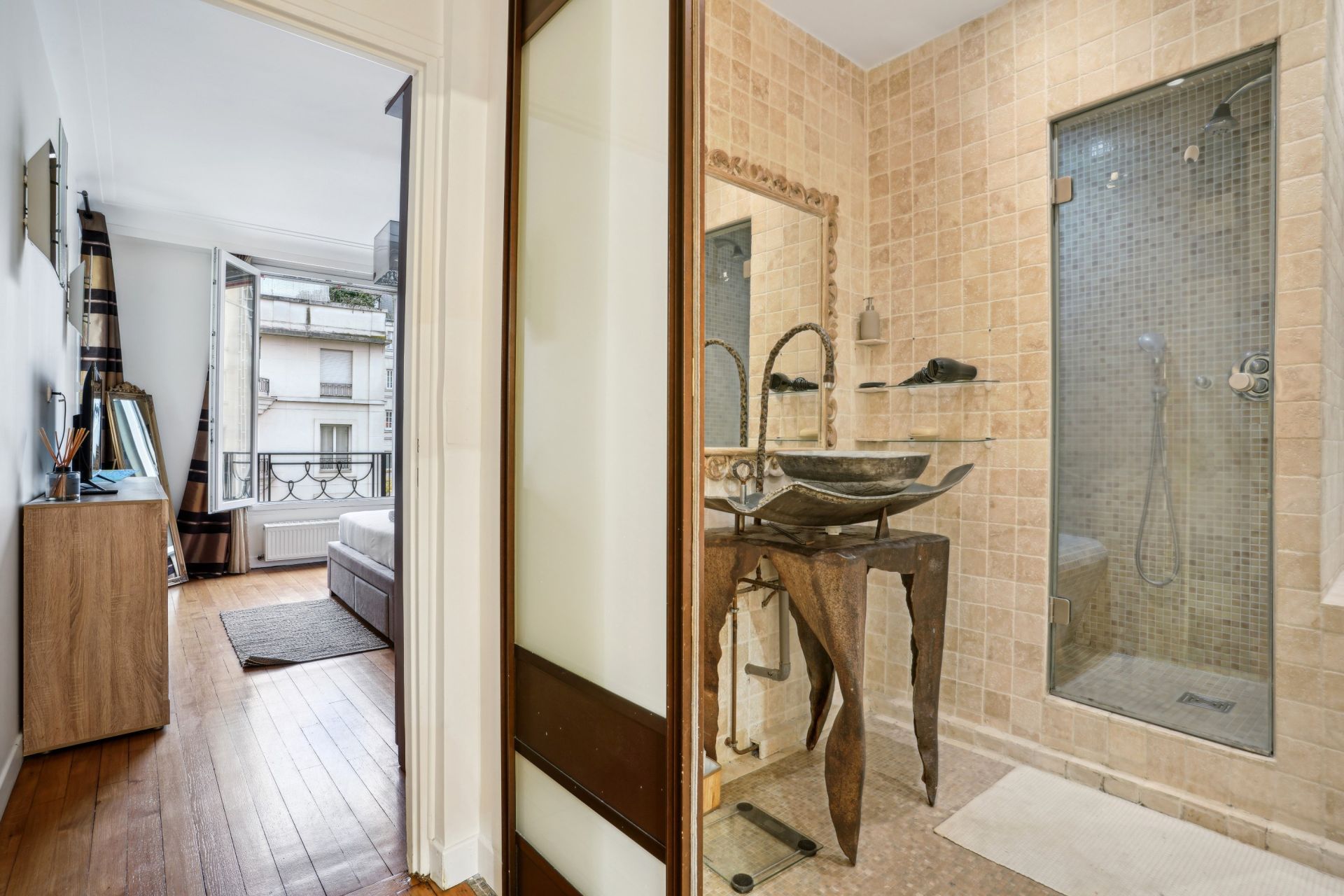 luxury apartment 3 Rooms for sale on NEUILLY SUR SEINE (92200)