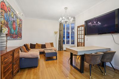 Sale Luxury apartment Neuilly-sur-Seine 3 Rooms 84 m²