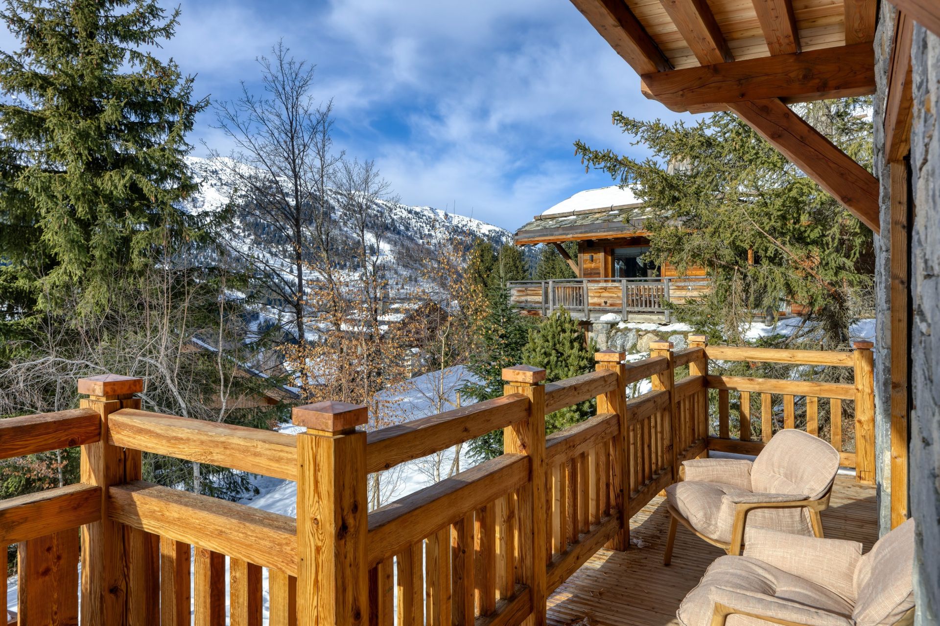 chalet de luxe 12 Pièces en location saisonnière sur MERIBEL LES ALLUES (73550)