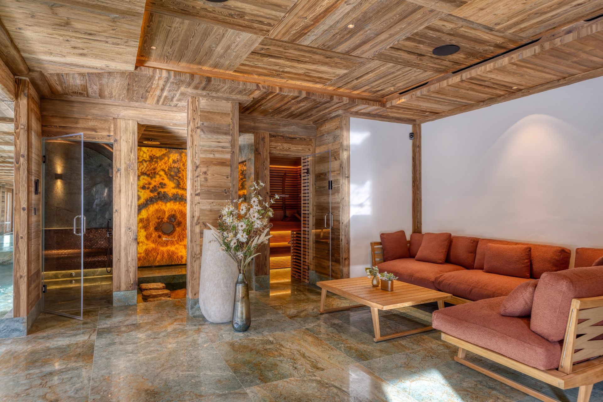 chalet de luxe 12 Pièces en location saisonnière sur MERIBEL LES ALLUES (73550)