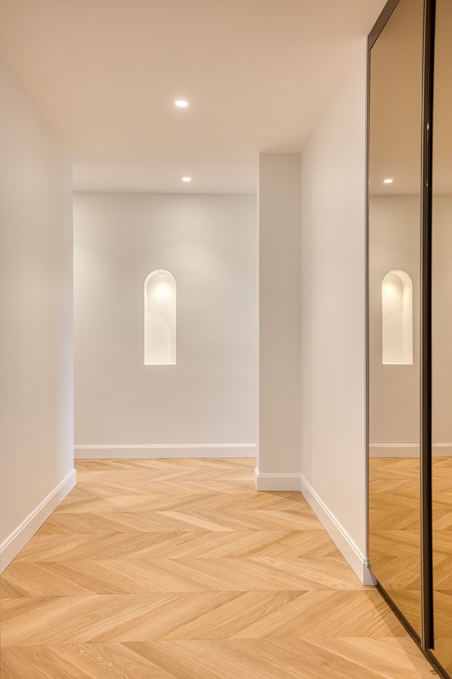 luxury apartment 5 Rooms for sale on ANNECY (74000)