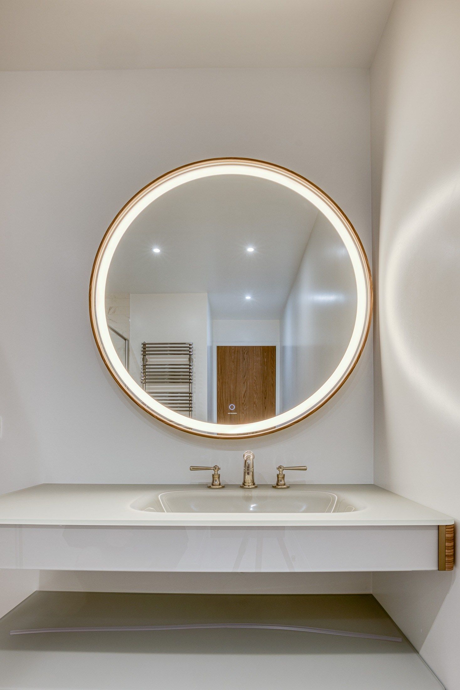 luxury apartment 5 Rooms for sale on ANNECY (74000)