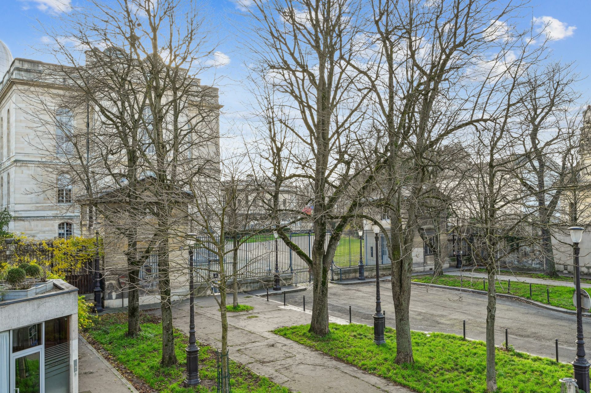 luxury apartment 7 Rooms for sale on PARIS (75014)