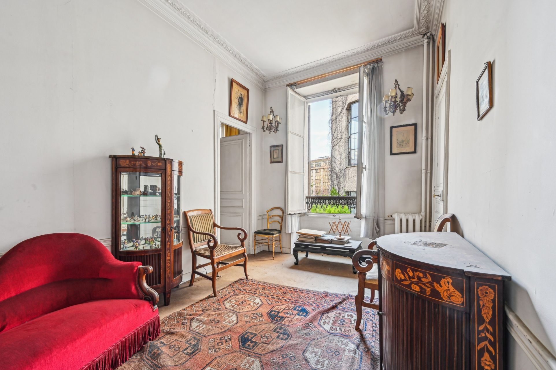 luxury apartment 7 Rooms for sale on PARIS (75014)