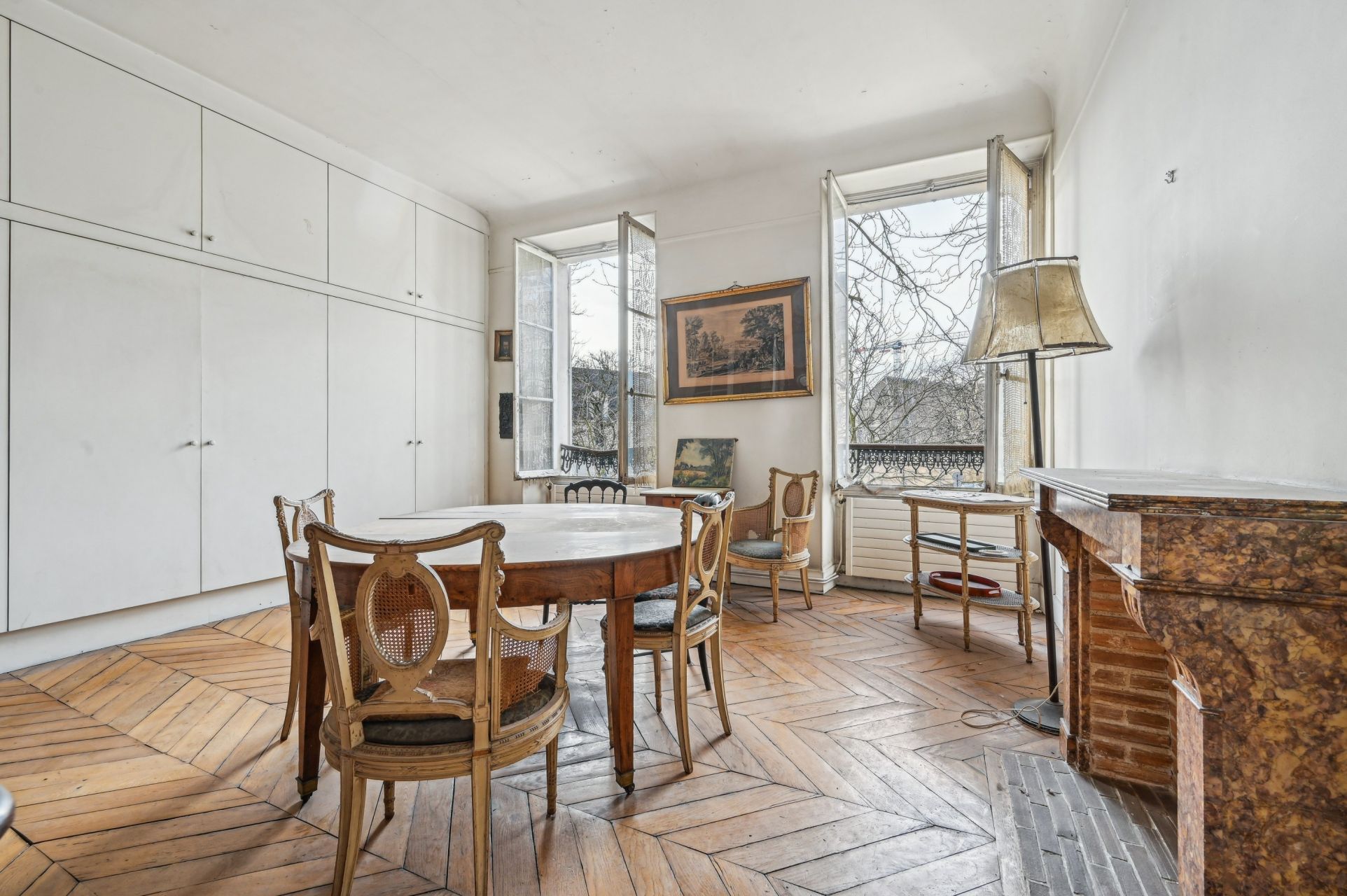 luxury apartment 7 Rooms for sale on PARIS (75014)