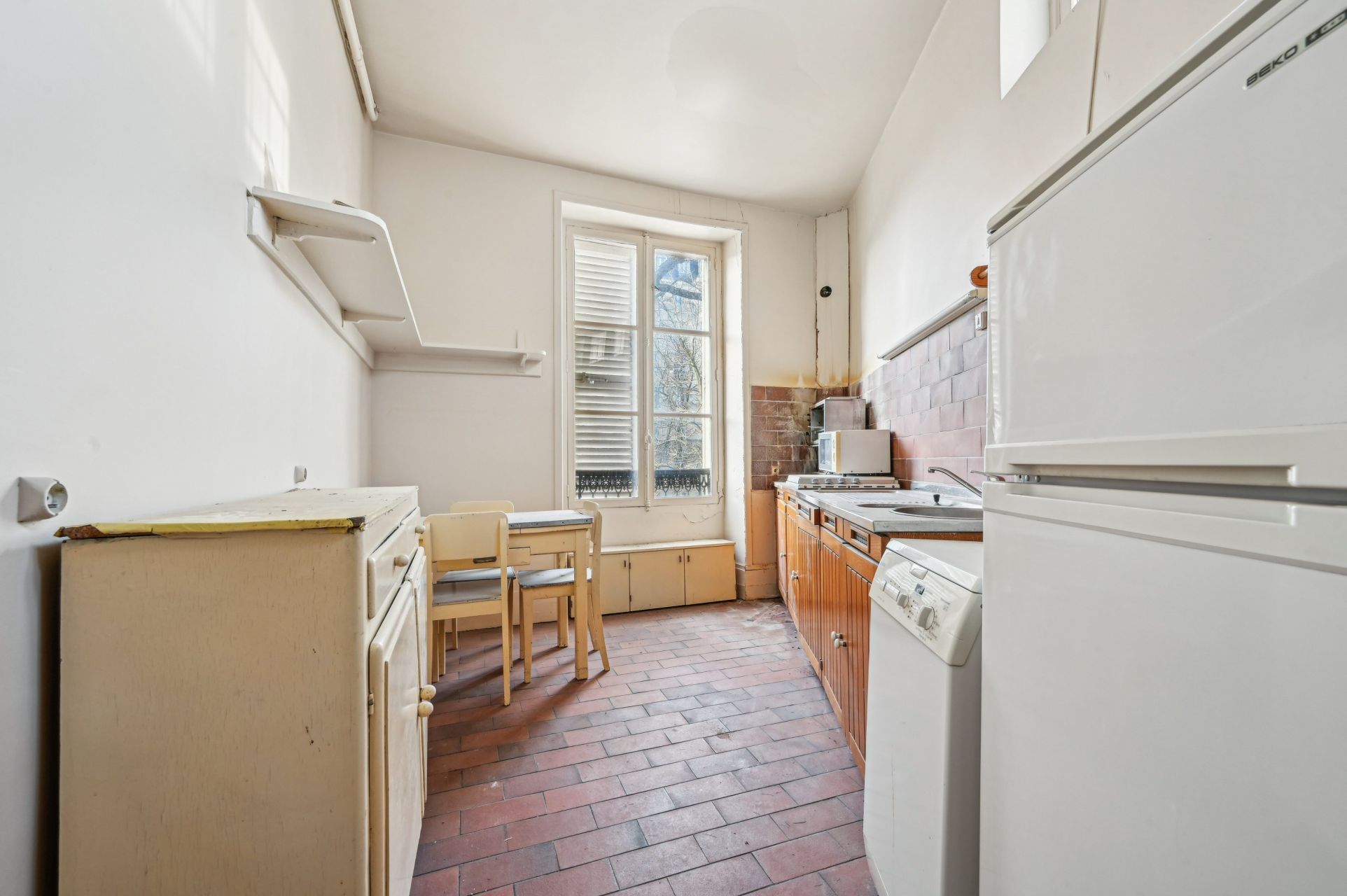 luxury apartment 7 Rooms for sale on PARIS (75014)