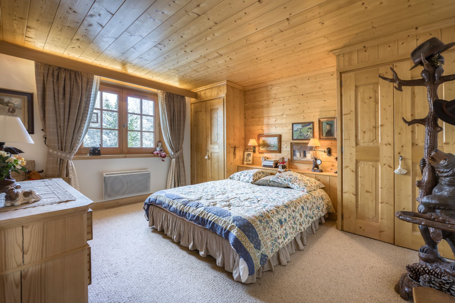 luxury apartment 4 Rooms for sale on MEGEVE (74120)