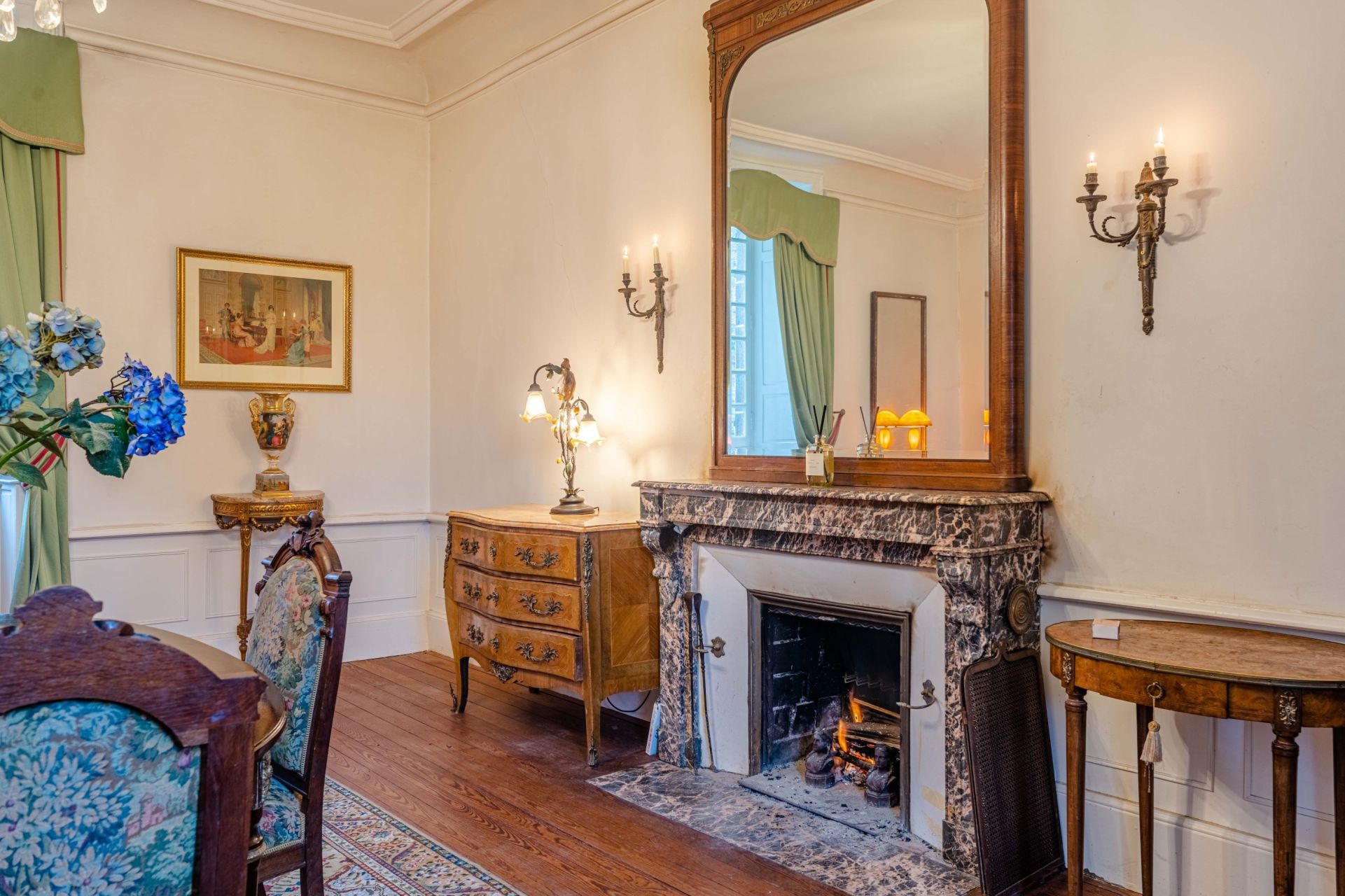 maison de luxe 17 Pièces en vente sur ISIGNY LE BUAT (50540)