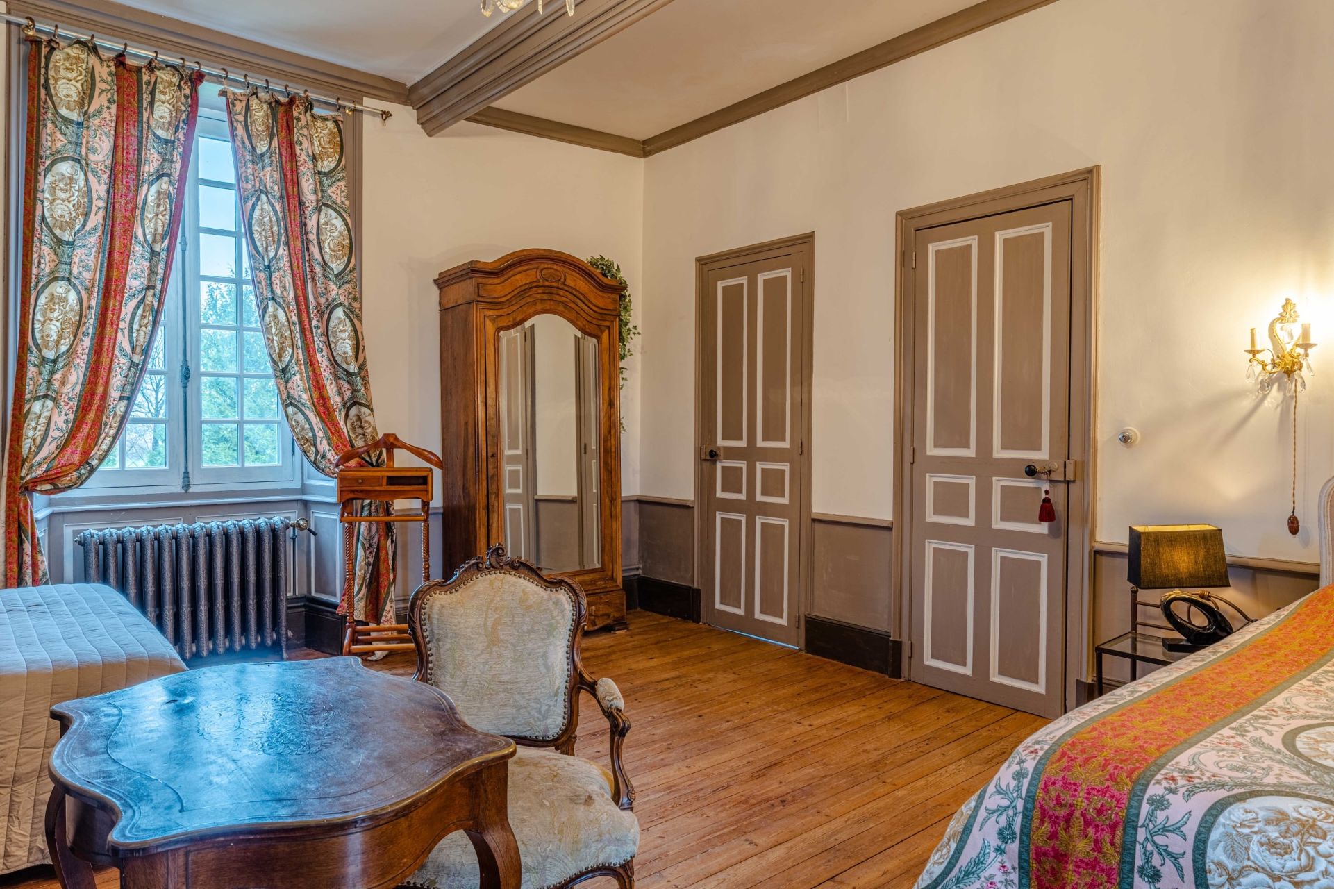 maison de luxe 17 Pièces en vente sur ISIGNY LE BUAT (50540)