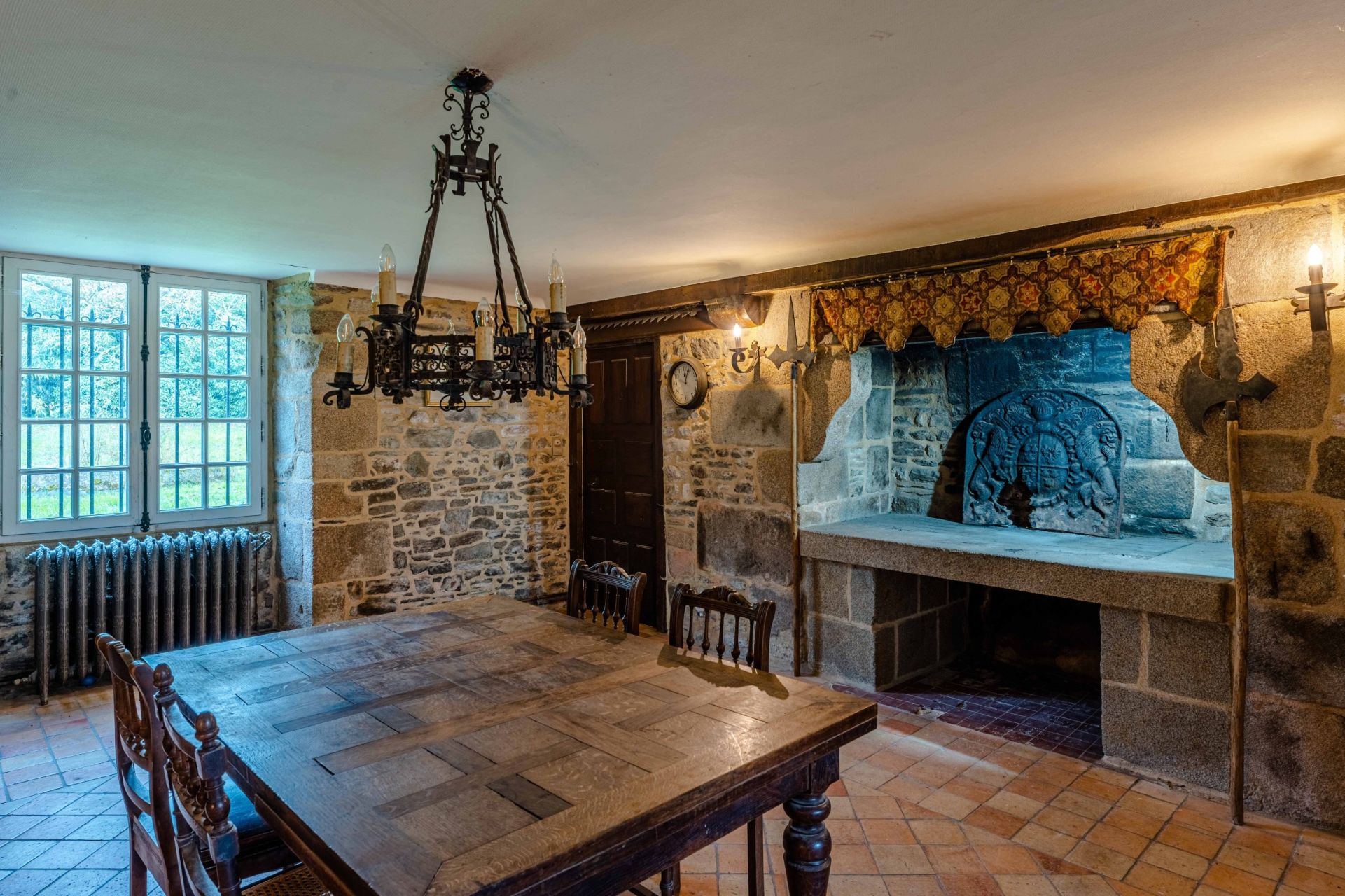 maison de luxe 17 Pièces en vente sur ISIGNY LE BUAT (50540)