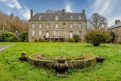Sale Luxury house Isigny-le-Buat 17 Rooms 404 m²