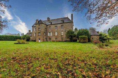 Vente Maison de luxe Isigny-le-Buat 17 Pièces 404 m²