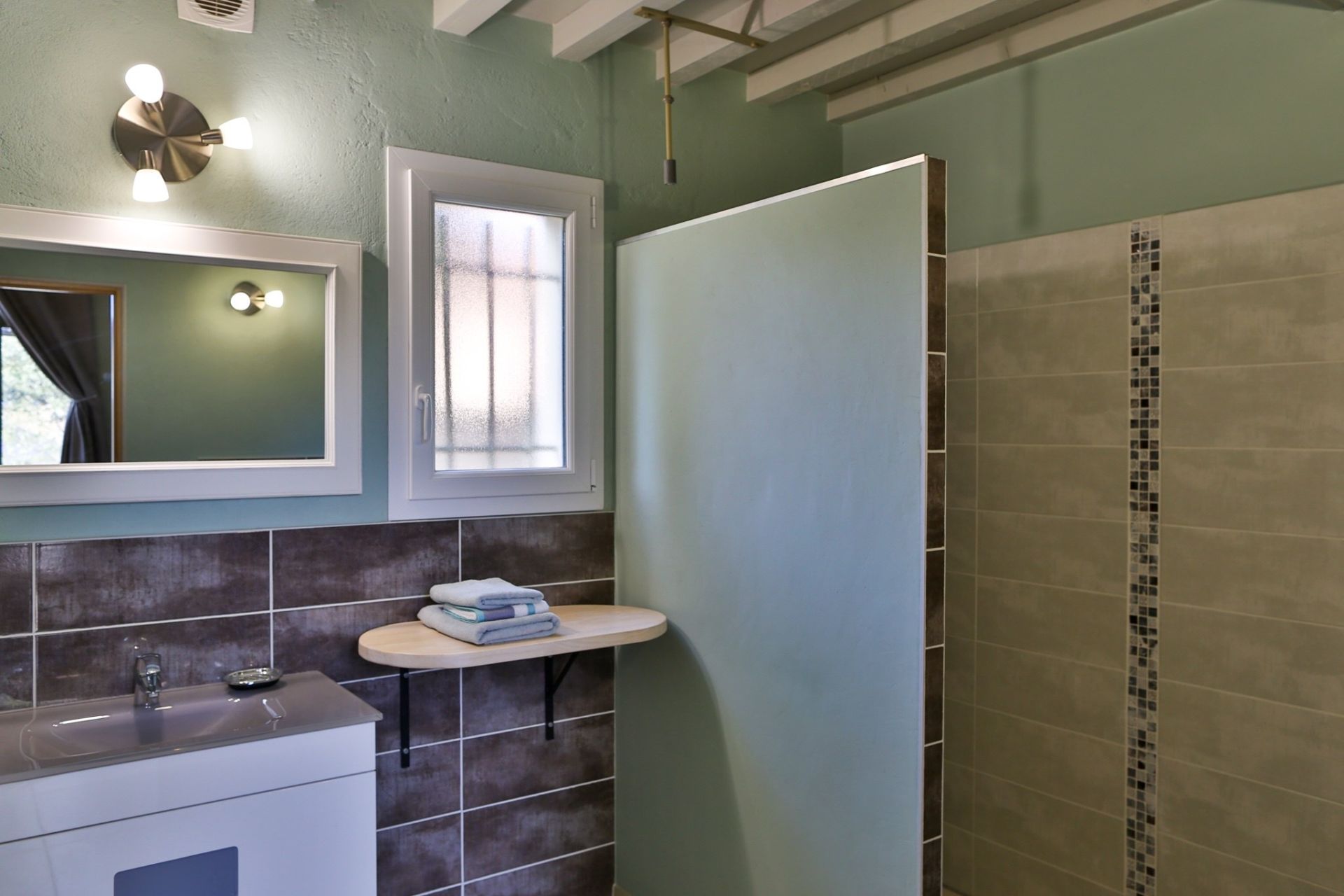 bastide 19 Rooms for sale on CHATEAUNEUF DE GADAGNE (84470)