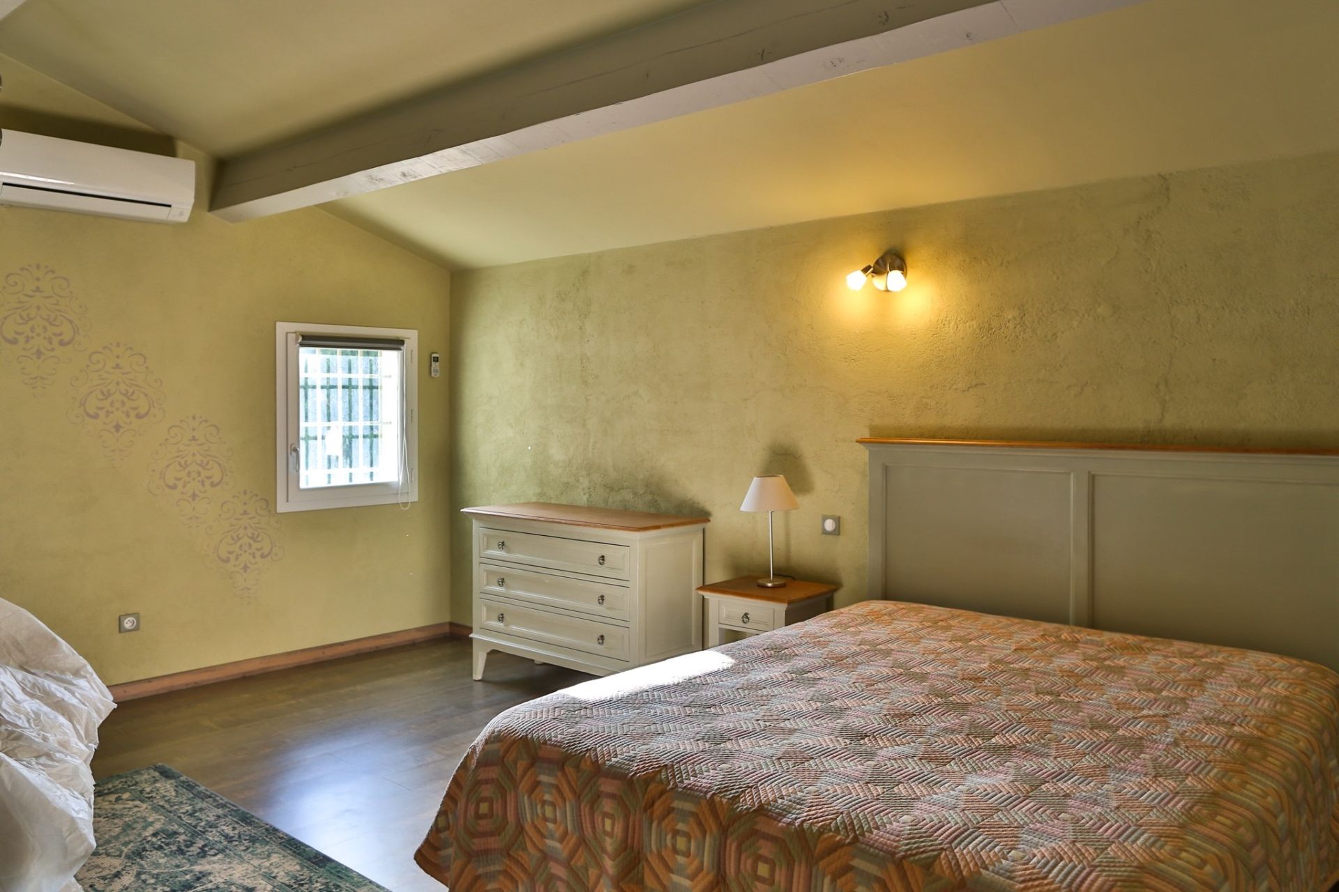 bastide 19 Rooms for sale on CHATEAUNEUF DE GADAGNE (84470)