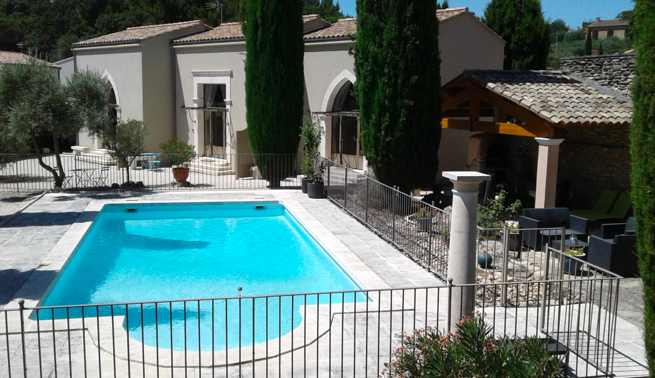 bastide 19 Rooms for sale on CHATEAUNEUF DE GADAGNE (84470)