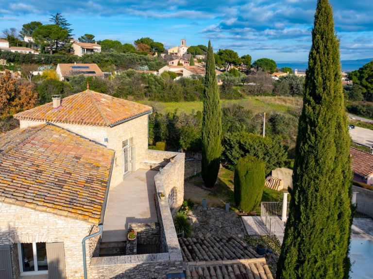 bastide 19 Rooms for sale on CHATEAUNEUF DE GADAGNE (84470)