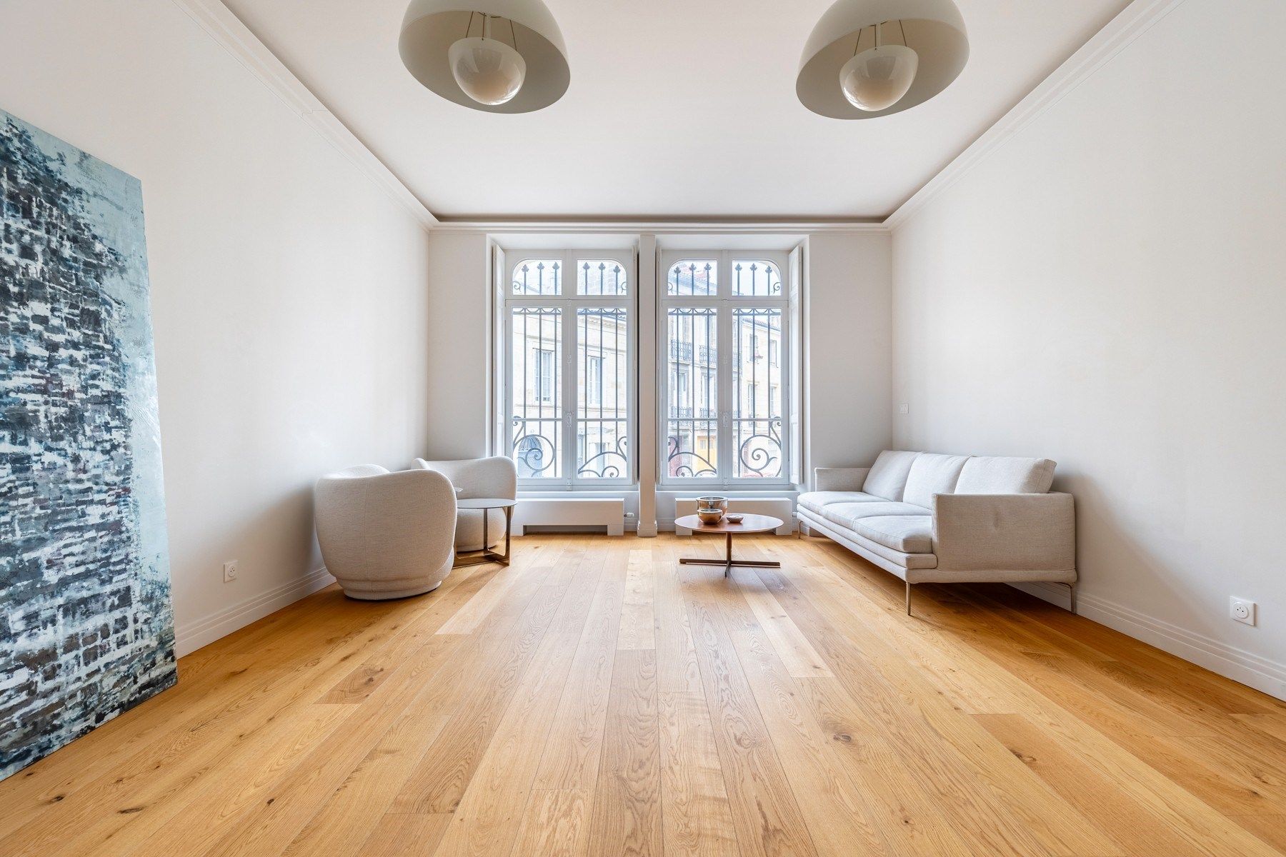 luxury apartment 4 Rooms for sale on BORDEAUX (33000)
