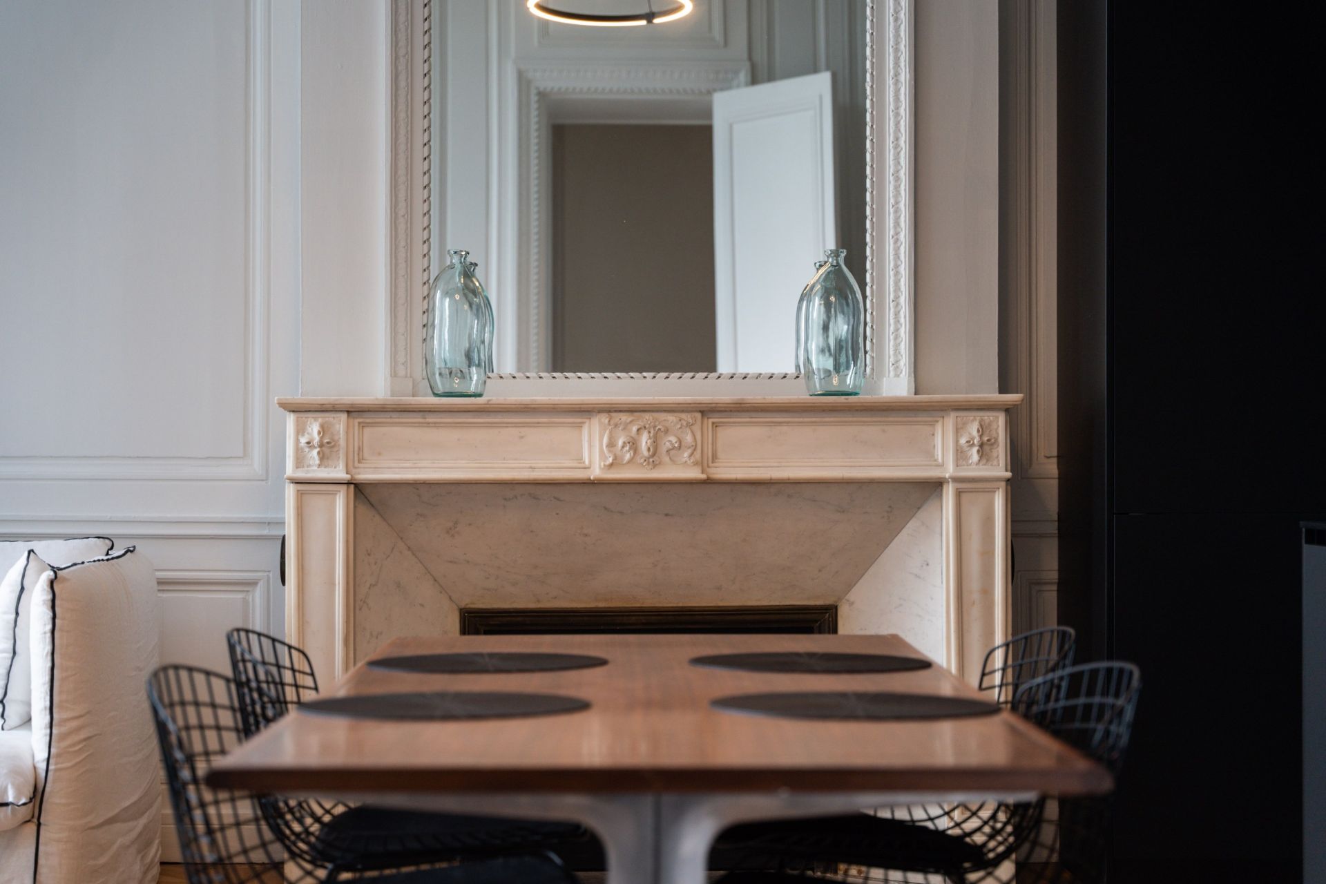 luxury apartment 4 Rooms for sale on LA ROCHELLE (17000)