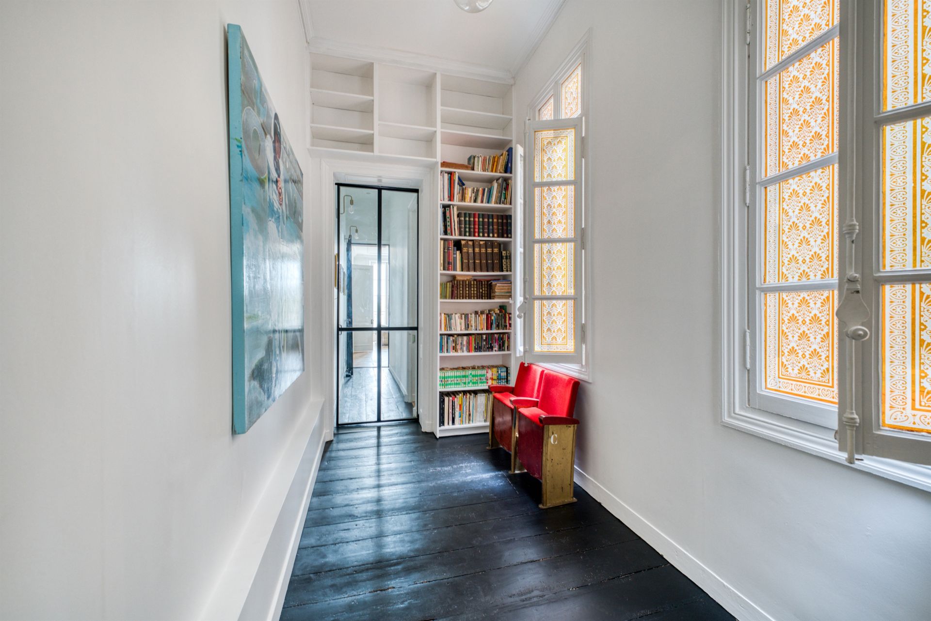 luxury apartment 4 Rooms for sale on LA ROCHELLE (17000)