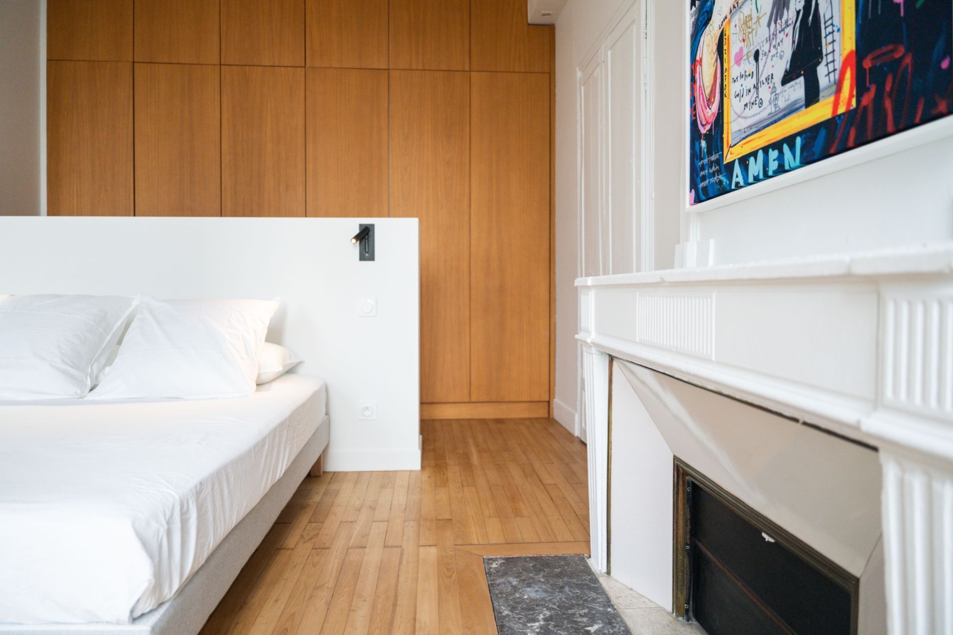 luxury apartment 4 Rooms for sale on LA ROCHELLE (17000)