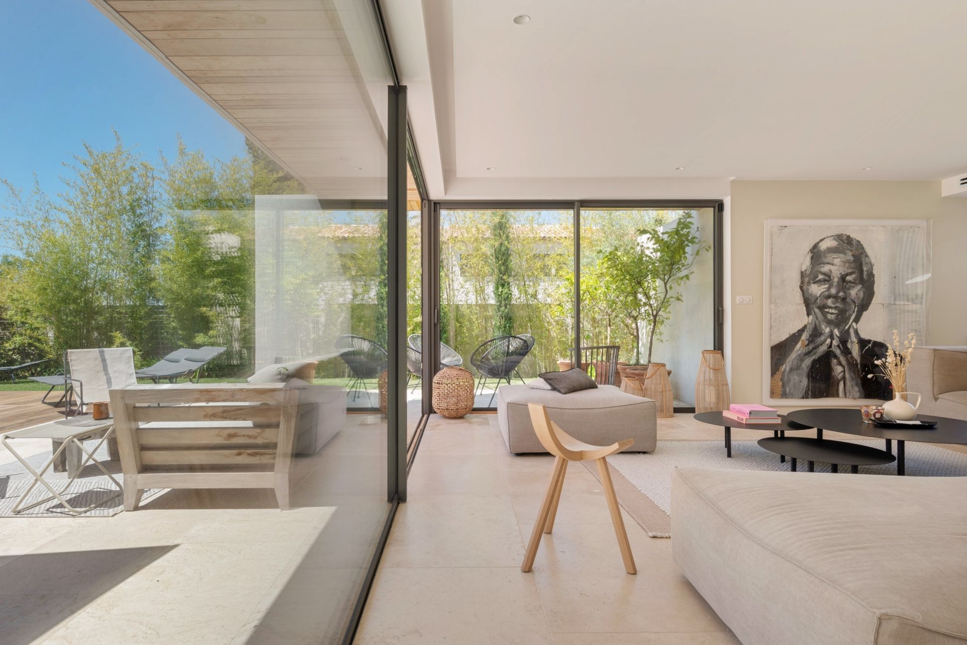 luxury house 7 Rooms for sale on AIX EN PROVENCE (13100)