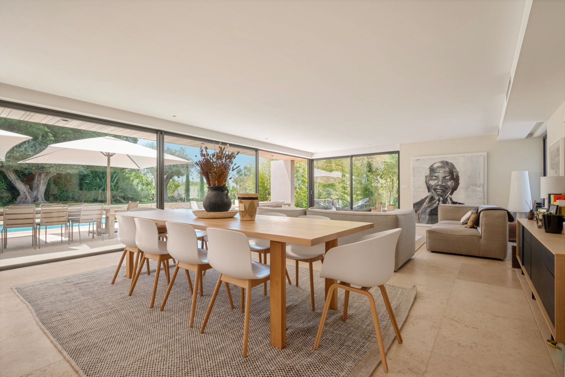 luxury house 7 Rooms for sale on AIX EN PROVENCE (13100)