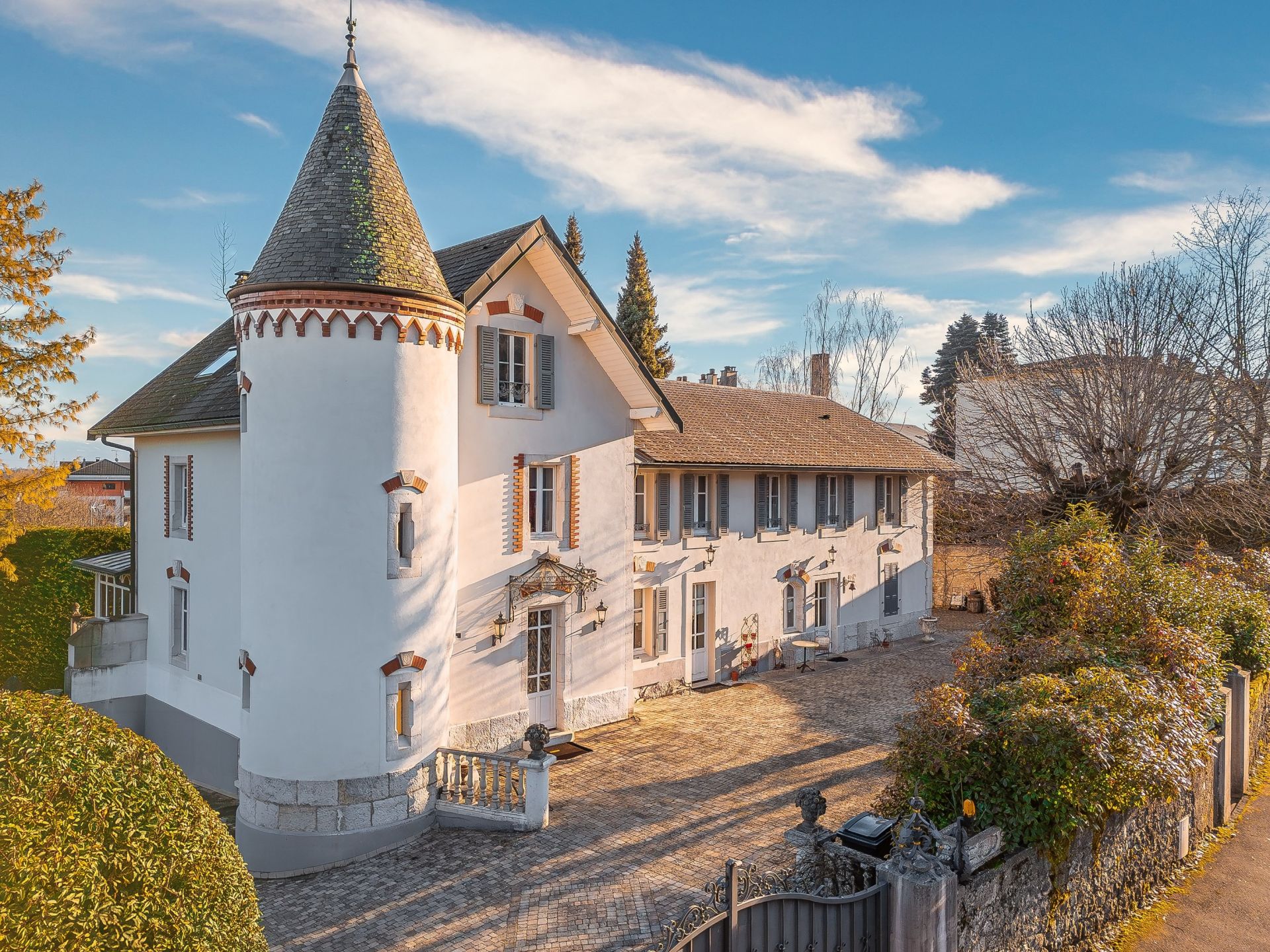 maison de maître 12 Pièces en vente sur DIVONNE LES BAINS (01220)