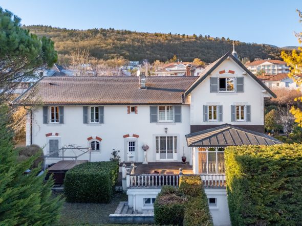 Sale Mansion Divonne-les-Bains 12&nbsp;Rooms 450&nbsp;m²