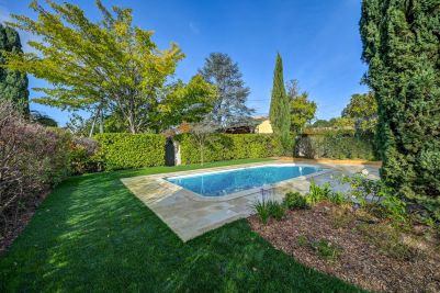 Sale Luxury house Aix-en-Provence 5 Rooms 130 m²