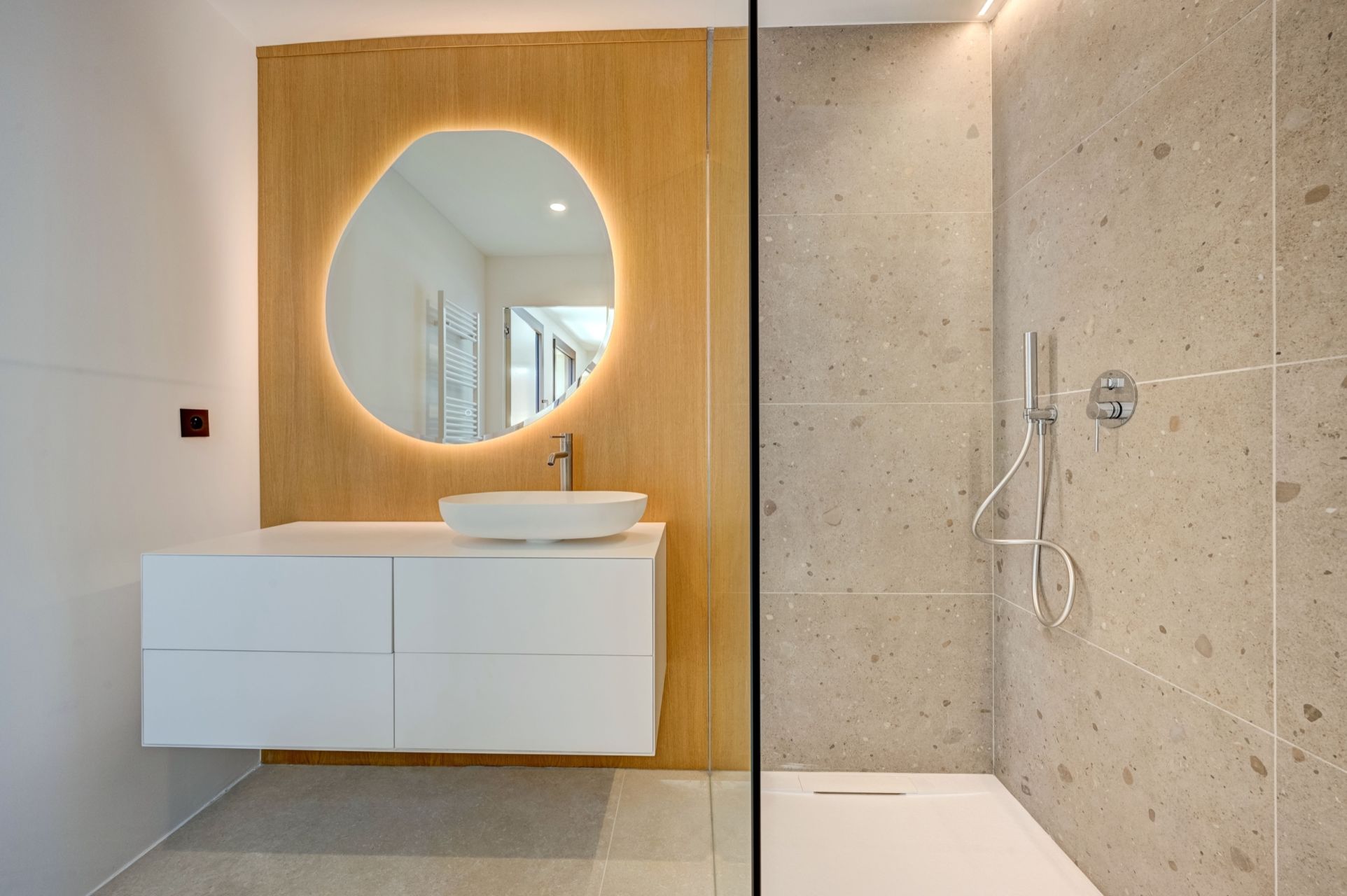 luxury house 7 Rooms for sale on AIX EN PROVENCE (13100)