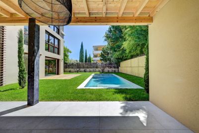 Sale Luxury house Aix-en-Provence 7 Rooms 240 m²