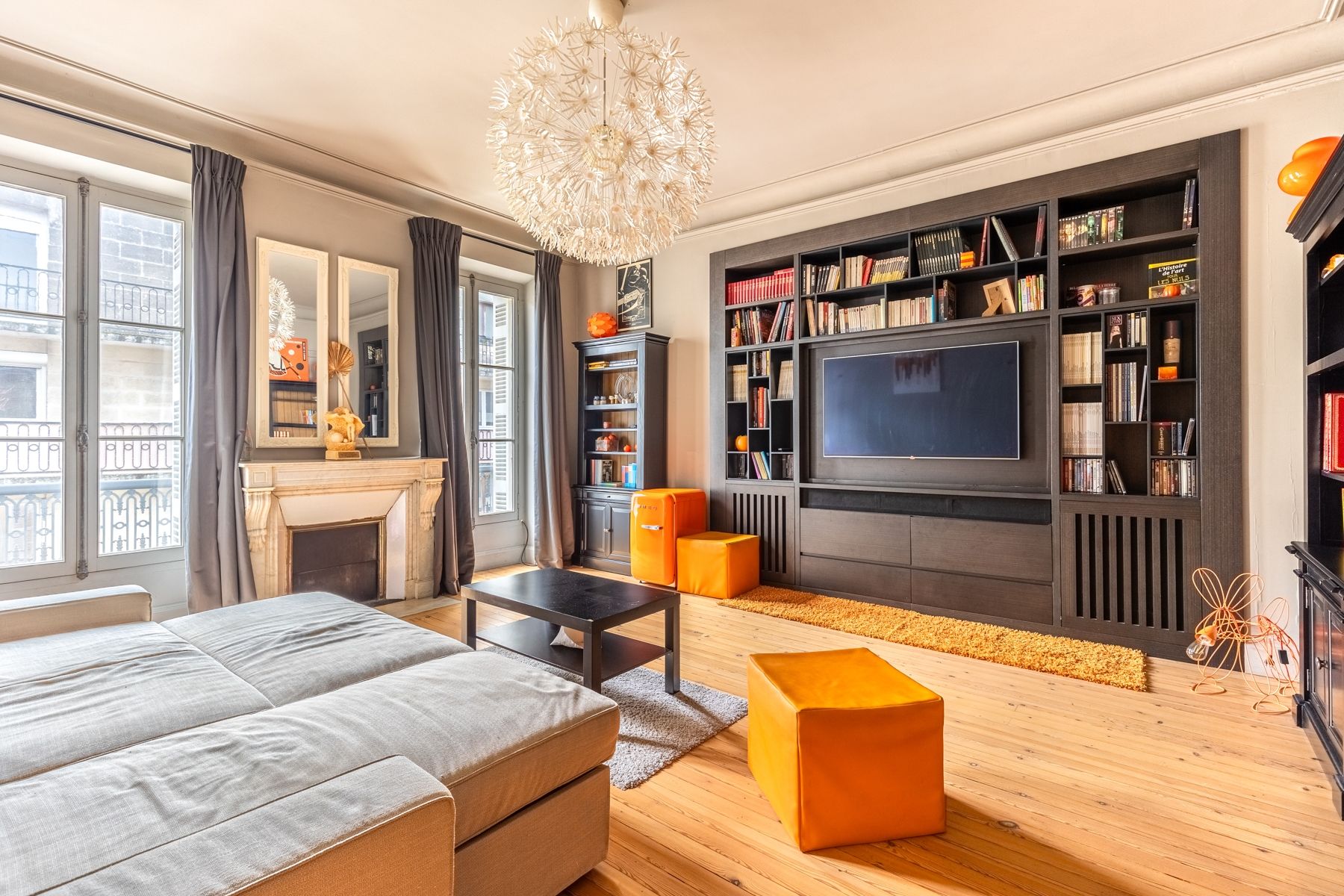 luxury house 9 Rooms for sale on BORDEAUX (33000)