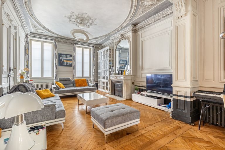 maison de luxe 9 Pièces en vente sur BORDEAUX (33000)